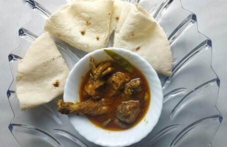 মশলাদার, রসালো দেশি হাঁসের মাংস + গরম গরম রুটি - Image 2
